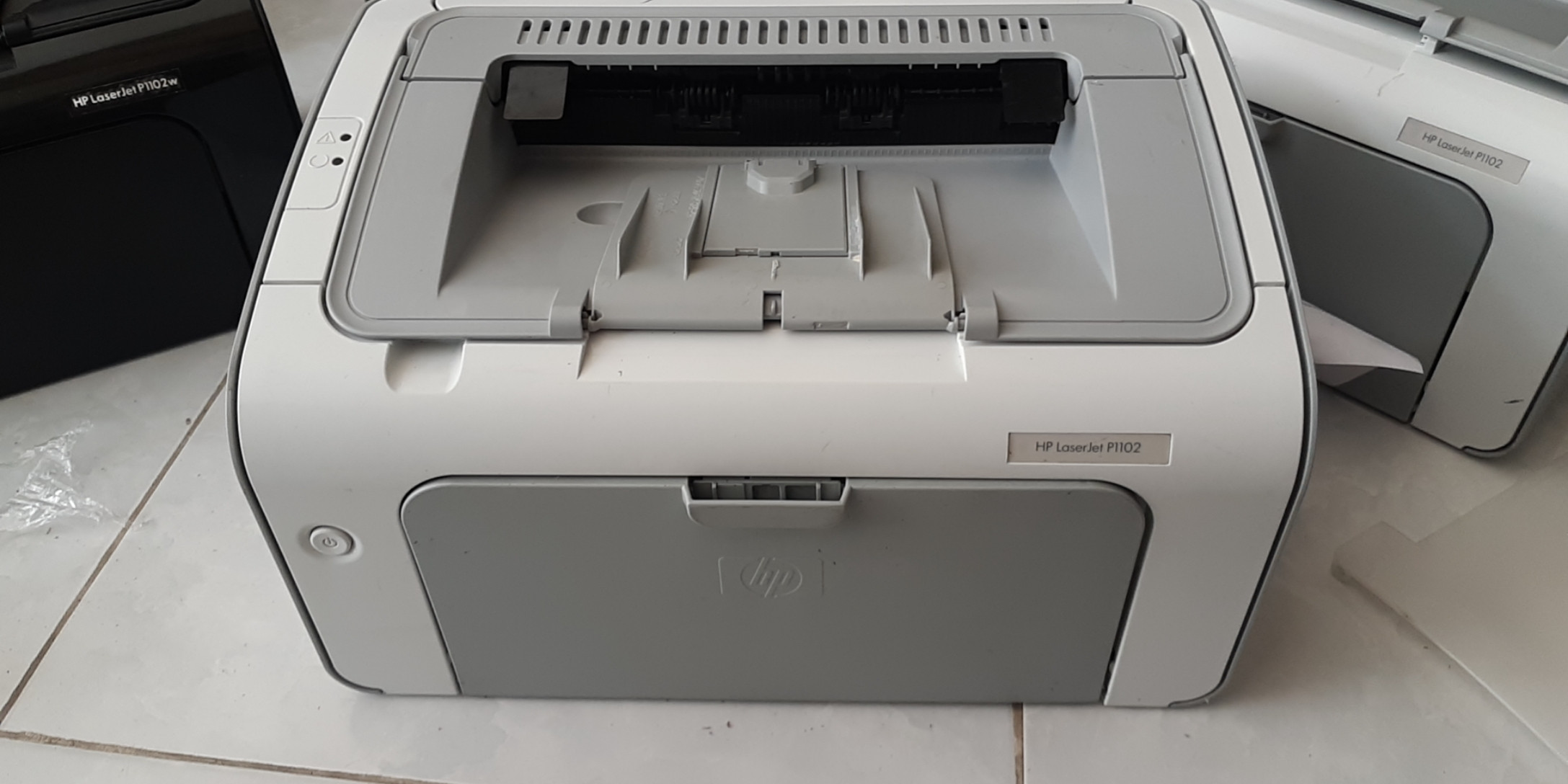 Máy In Trắng Đen HP 1102